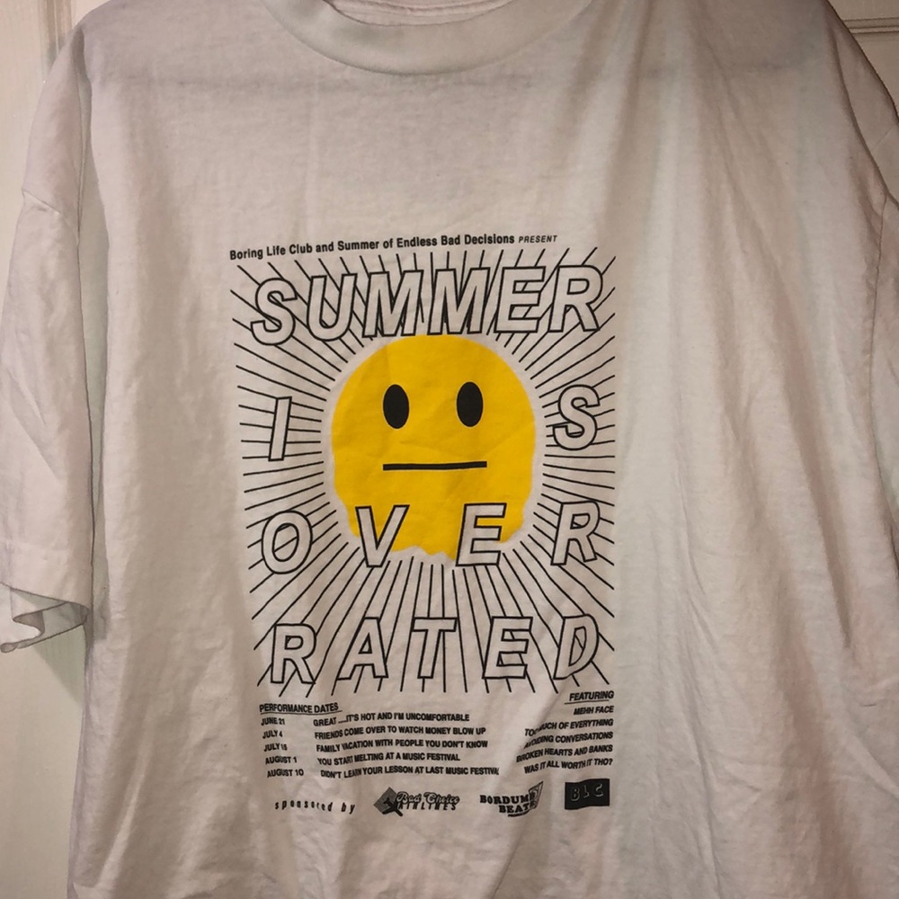 NWOT white TILLYS t-shirt